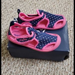 Oshkosh B'gosh toddler aquatic shoes sz 9,10,11,12
